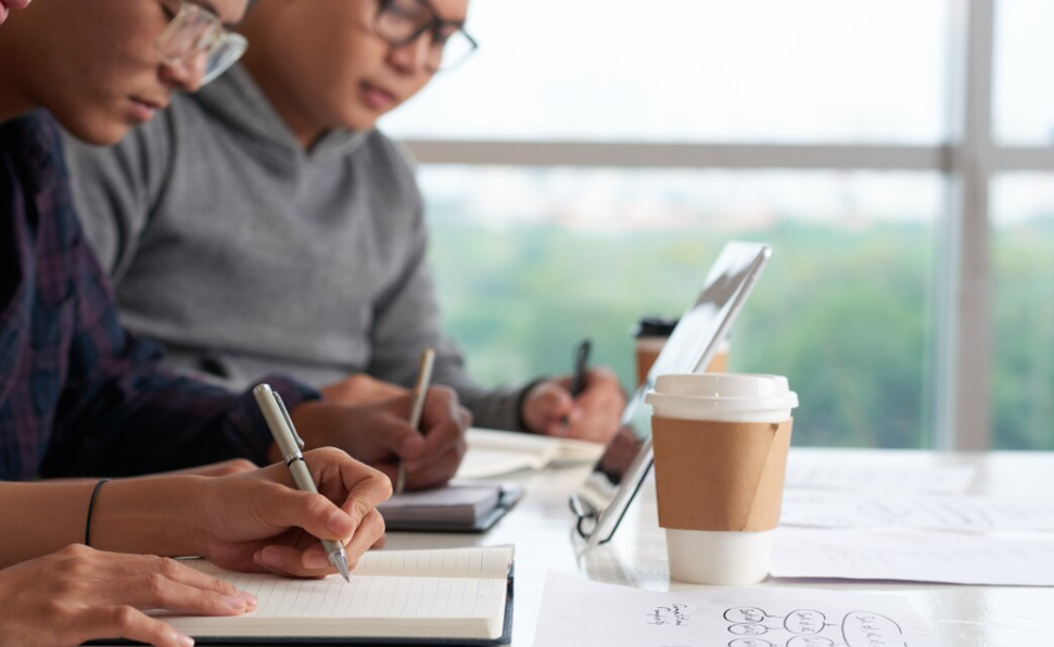 WFH ASN Hari Jumat Diterapkan Selektif, Sekolah SD hingga SMA Tetap Masuk Normal